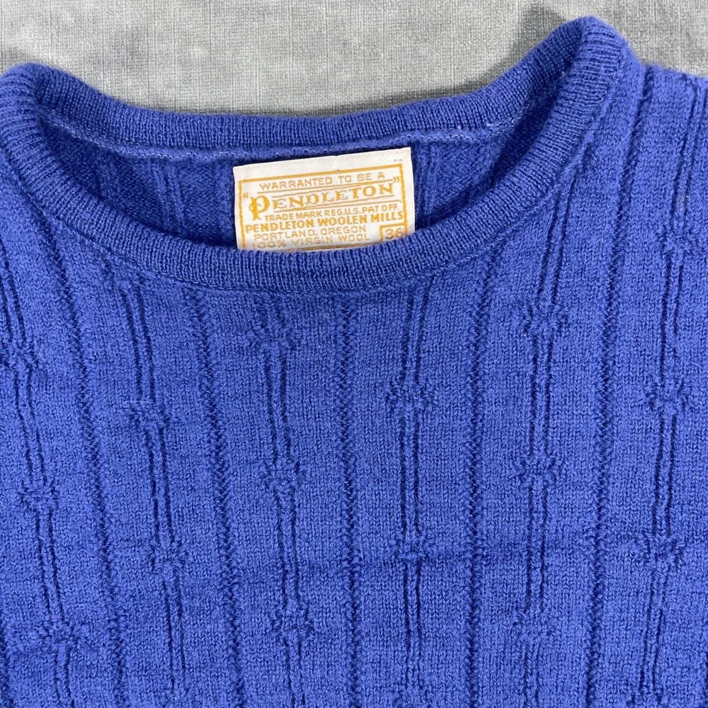 Pendleton Kids Size 36 Blue 100%‎ Virgin Wool Cable Knit Pullover Sweater